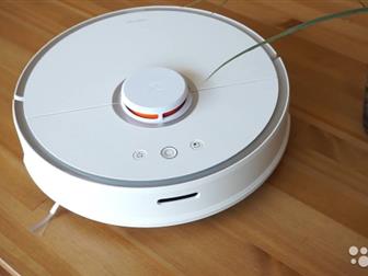   Xiaomi Roborock Sweep One Silver ??          !    apple  ,   