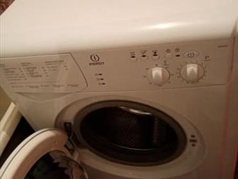 Indesit   ,  -