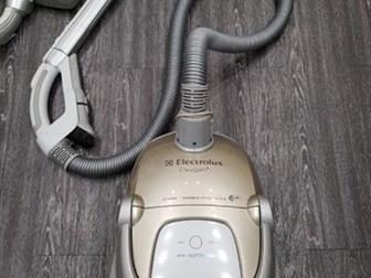   Electrolux, 2100w,  ,    ,      ,  ٸ    -  2, 500  