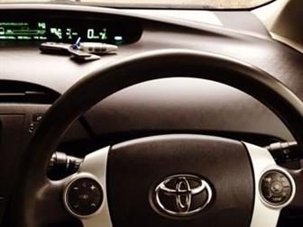          Toyota Prius hibrid 30,   , ,    ,  4-5 ,    