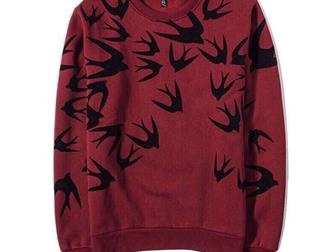  foto    Alexander McQueen Sweater With a Picture of Swallows 32367417  