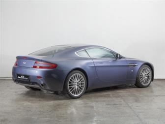  Aston Martin V8  