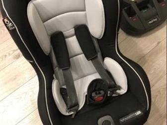 ���� ISOfix   ������� ���������� Peg-Perego Viaggio Duo-Fix � ����������� �������� �������� ��� ����� �� 1 ���� �� 4 ��� ������ 1 (��� �� 9-18 ��, ),  � ���������� � �������������