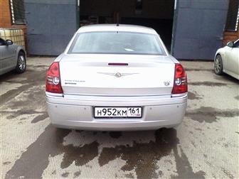  Chrysler 300C -- 