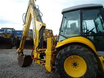     - New Holland LB110B 37596758  --