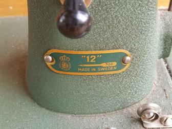 Шведская ножная швейная машина,   HUSGVARNA,  Редкость! в Санкт-Петербурге