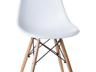       Eames DSW!!!  > <   ,     