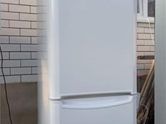   INDESIT    NO  FROST          1 80  60       