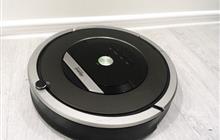 - iRobot Roomba 870