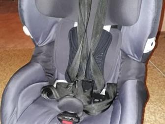 Britax Romer Advansafix         :  5-        