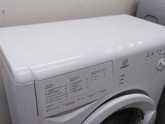   Indesit WIUN 81  ,  ,    800 /,     3,5 ,  34 ,   60 ,   85 ,   