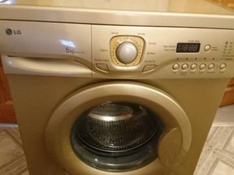 Продается стиральная машина LG золотистого цвета, в отличном рабочем состоянии,  Загрузка 5 кг, 800 оборотов, Есть функции удаления пятен и лёгкой глажки,  Сборка в Воронеже